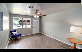 973 SW 3rd St in Moore, OK - Building Photo - Building Photo