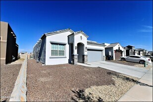 13621 Olney Ave in Horizon City, TX - Building Photo