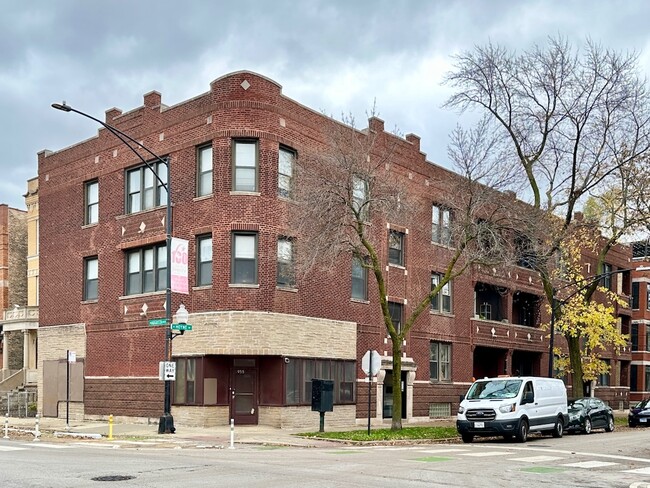 937 N Hoyne Ave, Unit J07P in Chicago, IL - Building Photo - Building Photo