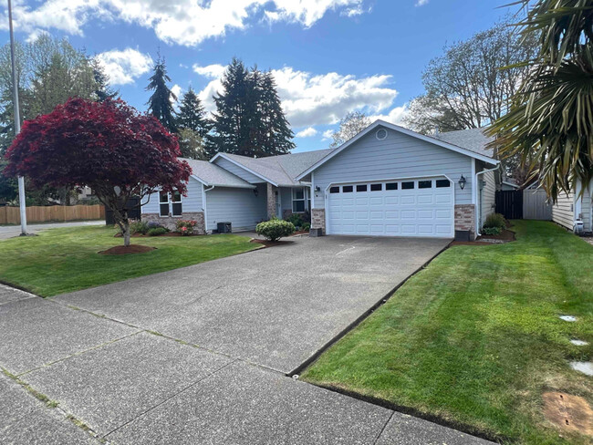 property at 5321 Lake Hills St SE