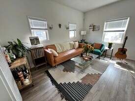 2474 Glencoe Ave in Los Angeles, CA - Building Photo