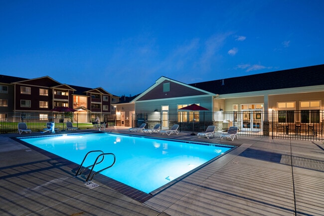 Copper Mountain in Richland, WA - Building Photo - Building Photo