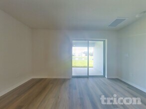 10729 Hidden Banks Gln in Parrish, FL - Foto de edificio - Building Photo