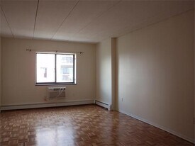 284 Harvard St, Unit 51 in Cambridge, MA - Building Photo