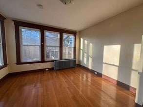 346 Norton St, Unit 2 in New Haven, CT - Building Photo - Building Photo