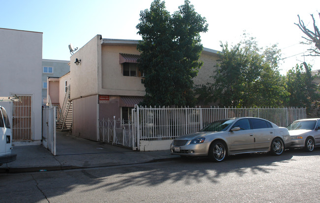 5560 Bonner Ave in North Hollywood, CA - Building Photo - Building Photo