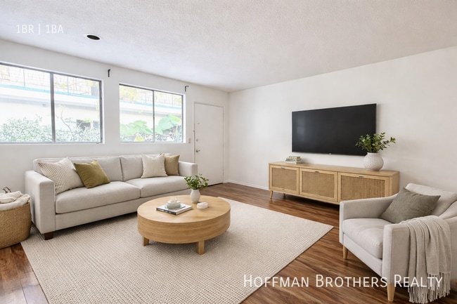 4033 Sunset Blvd, Unit 4