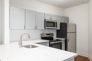 Meridia Lifestyles in Linden, NJ - Building Photo