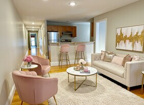 60 Egmont St, Unit 2 in Brookline, MA - Building Photo