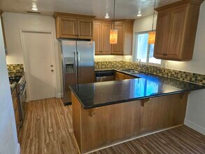 1682 Jasmine St in El Cajon, CA - Building Photo - Building Photo