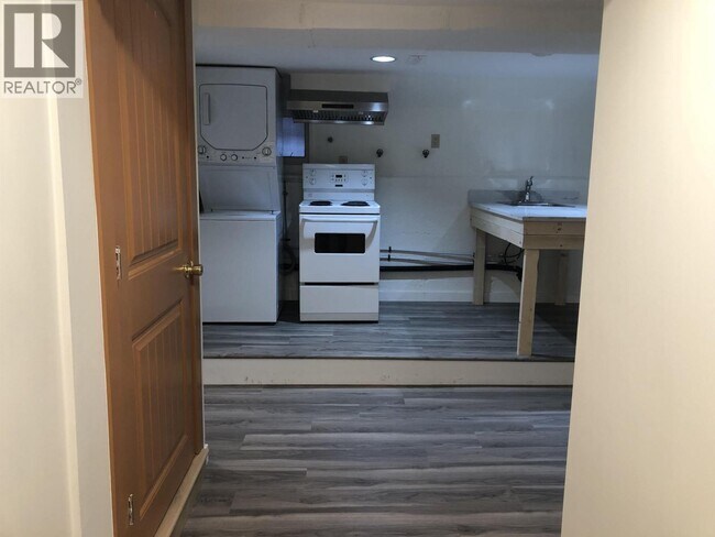 4136 Gilpin Crescent in Burnaby, BC - Building Photo - Building Photo