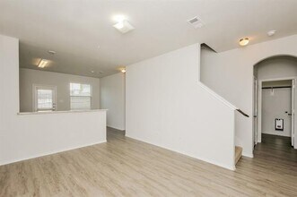 8348 Yaupon Holly Trl in Fort Worth, TX - Building Photo - Building Photo