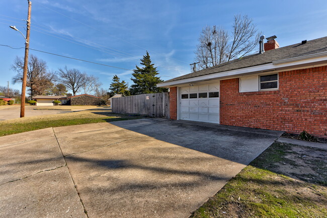 419 Forest Dr in Norman, OK - Building Photo - Building Photo