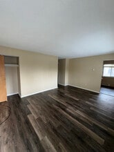 3408 E Manhattan Blvd in Toledo, OH - Building Photo - Building Photo