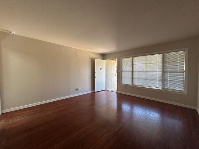 5671 El Arado Wy in Sacramento, CA - Building Photo - Building Photo