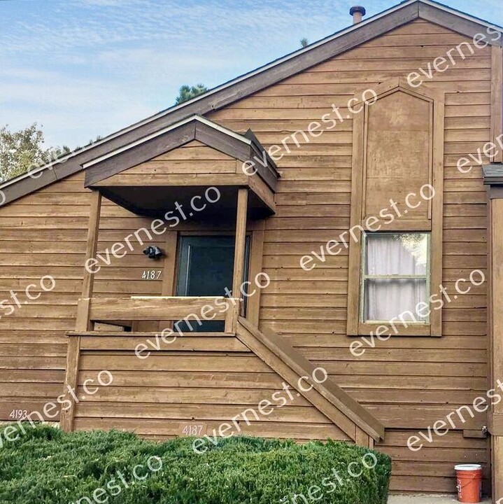 4187 S Richfield Way in Aurora, CO - Building Photo