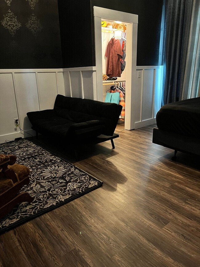 property at 504 N Ridge St