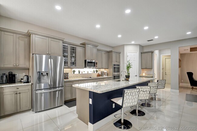 8952 Cypress Grove Ln