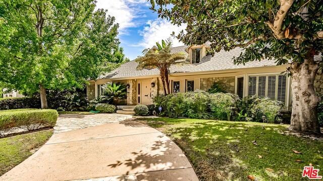 713 Foothill Rd in Beverly Hills, CA - Building Photo - Building Photo