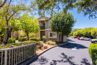 Merrydale Meadows in San Rafael, CA - Building Photo - Building Photo