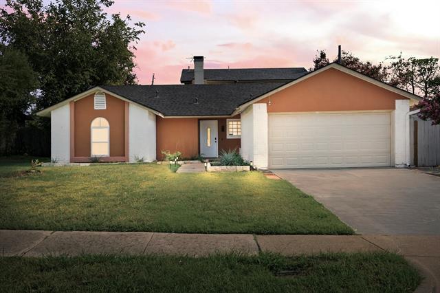 3508 Grande Bulevar Blvd in Irving, TX - Building Photo