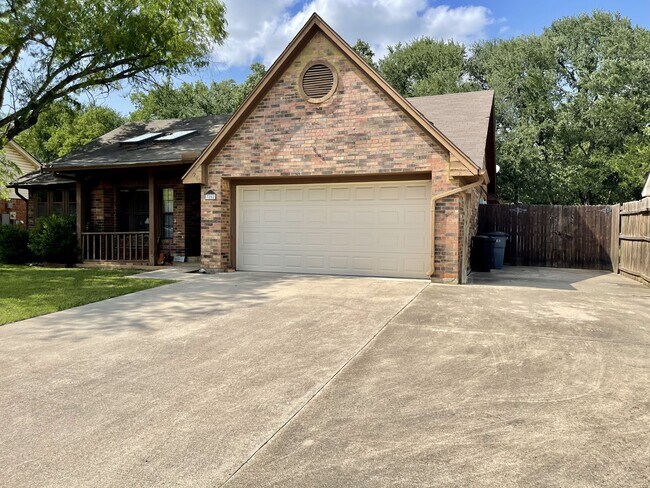 3202 Fairview Dr in Corinth, TX - Building Photo - Building Photo