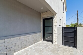 902 W Hazelwood St in Phoenix, AZ - Building Photo - Building Photo