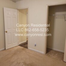 3320 Trenchard Ln in Winston-Salem, NC - Building Photo - Building Photo