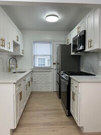 30 Kelly Pkwy photo'