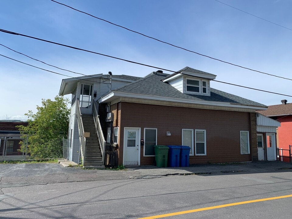 32 D'amours Rue in Edmundston, NB - Building Photo