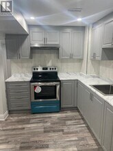 59 Sugarberry Dr in Brampton, ON - Building Photo - Building Photo