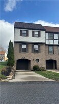 201 Kendall Ln in Bethel Park, PA - Building Photo