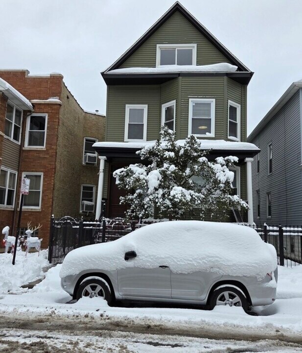 3049 N Avers Ave in Chicago, IL - Building Photo