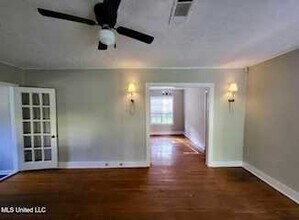 3158 Alameda Dr in Jackson, MS - Building Photo - Building Photo