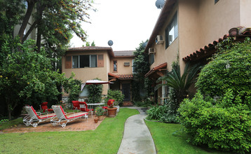 11544 Moorpark St in Studio City, CA - Building Photo - Building Photo