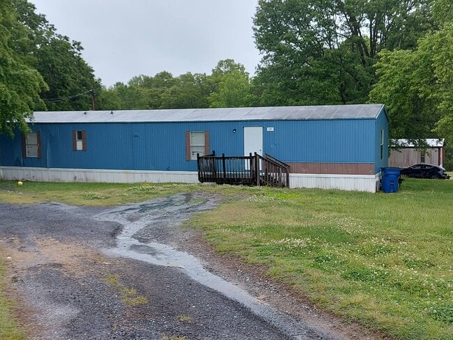 114 Yarbro Rd in Kings Mountain, NC - Foto de edificio - Building Photo