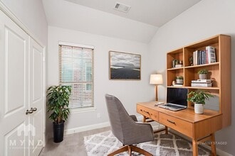 3101 Damsel Sauvage Ln in Lewisville, TX - Foto de edificio - Building Photo