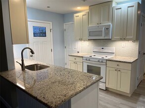 48 Connecticut Ave-Unit -Main in Long Beach, NY - Building Photo - Building Photo