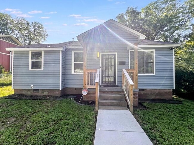 property at 2709 Jefferson St