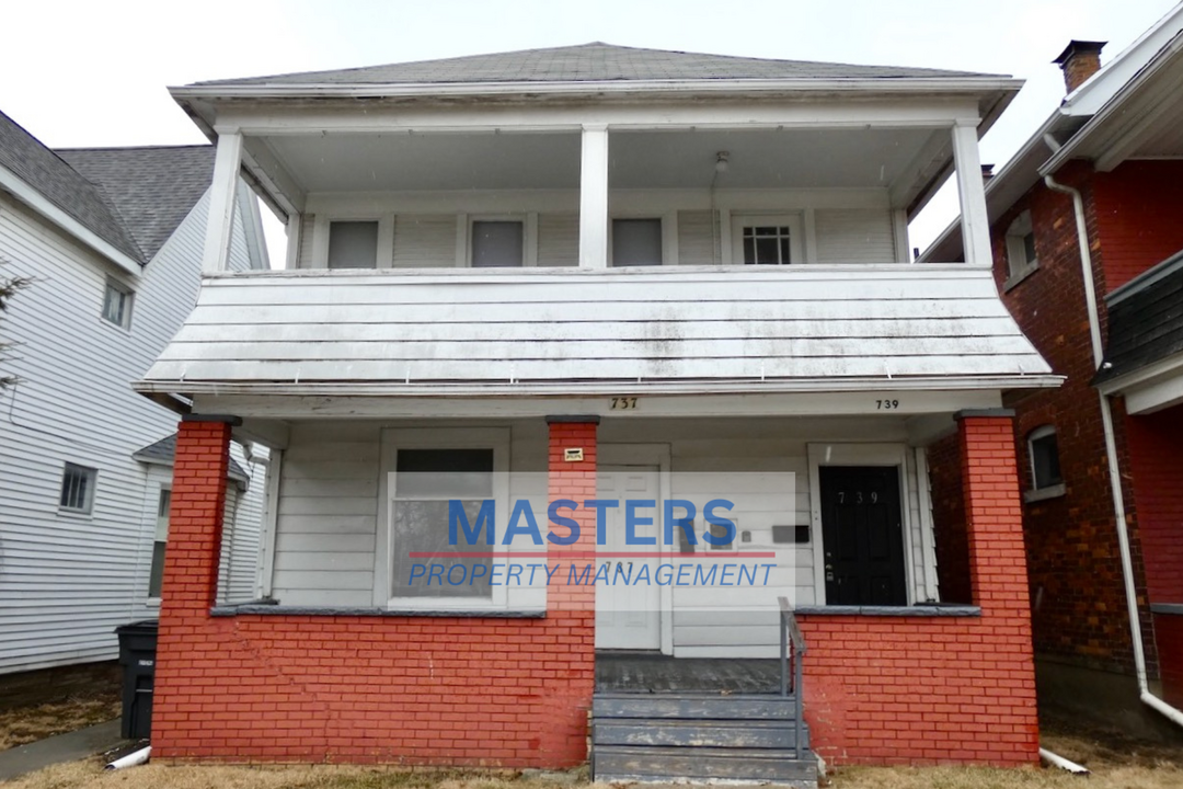 737-739 Forsythe St in Toledo, OH - Building Photo