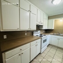 2275 Beverly St in Bridge City, TX - Building Photo - Building Photo