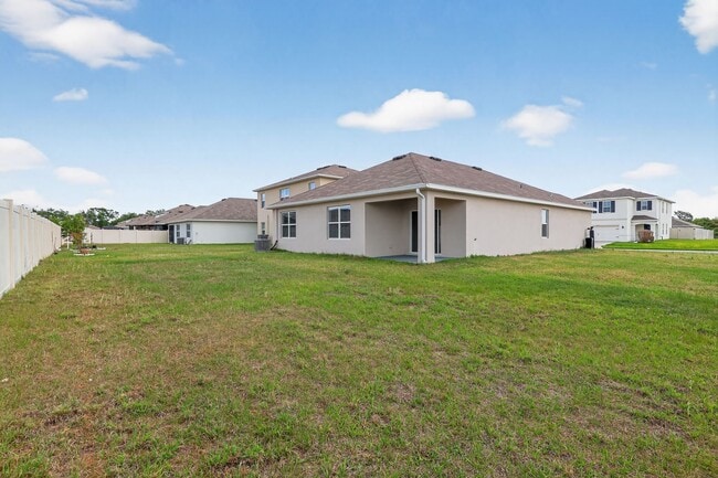 34211 Jasper Stone Dr in Wesley Chapel, FL - Foto de edificio - Building Photo