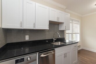 3817 N Greenview Ave, Unit W4 in Chicago, IL - Building Photo - Building Photo