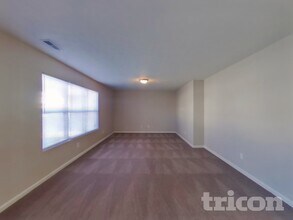 11104 Waterfield Pl, Unit 13 in Indianapolis, IN - Building Photo - Building Photo