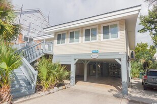 4718 Seaview St in North Myrtle Beach, SC - Building Photo
