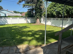 3010 Oakwood St in Erie, PA - Building Photo - Building Photo