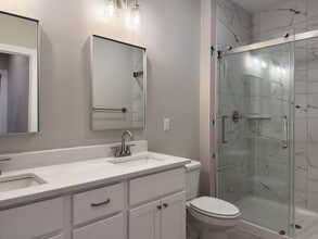 The Legends | Specials Available | New Houses For Rent in Champaign, IL - Foto de edificio - Building Photo