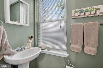 2127 Kater St in Philadelphia, PA - Building Photo - Building Photo