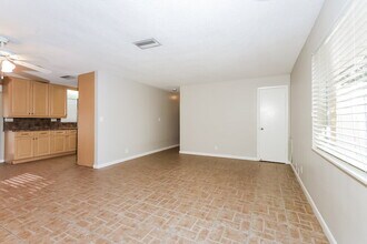 201 Newcastle St in Boca Raton, FL - Building Photo - Building Photo