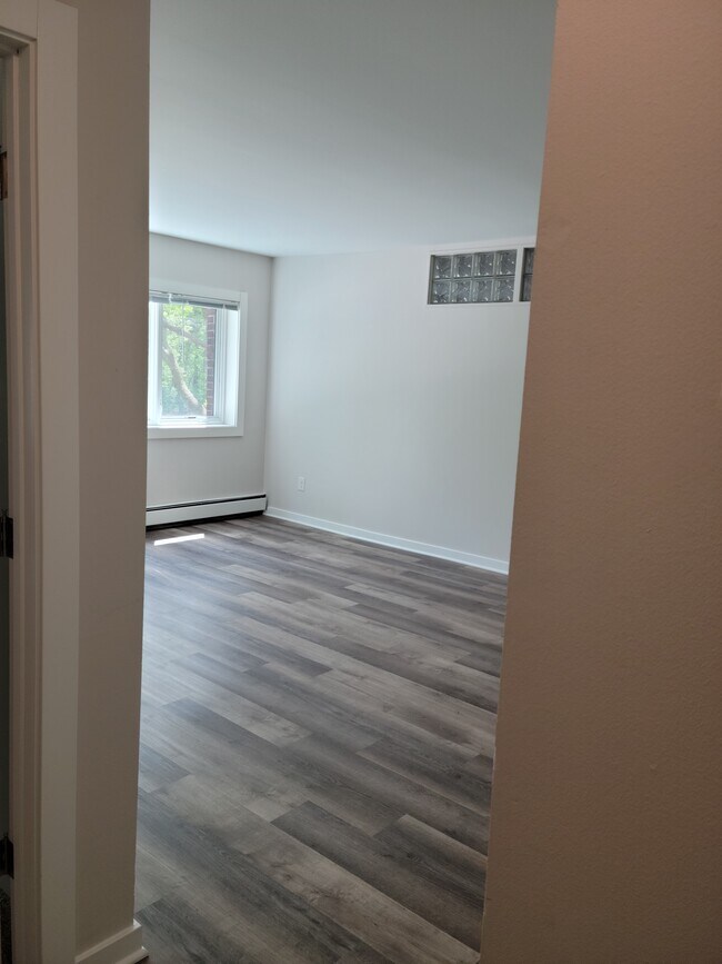 Dolphin Square Apartments photo'